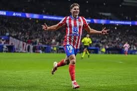 首席跟队：热刺冬窗主要补强左路，索萨是他们感兴趣的球员